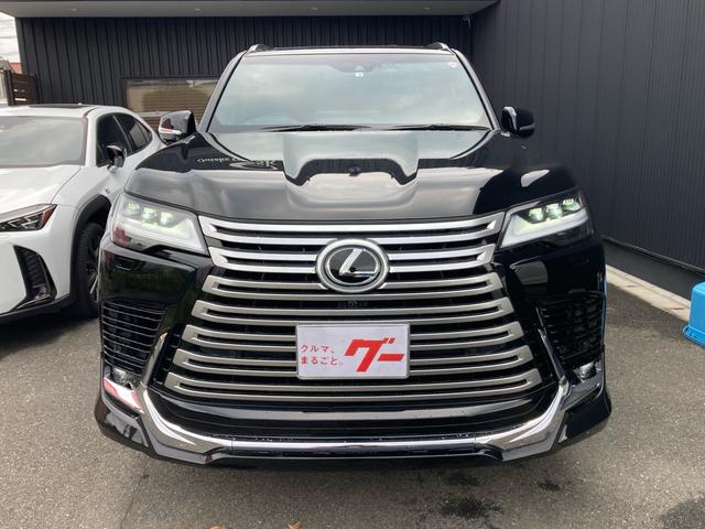 2022 LEXUS LX600