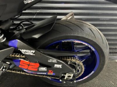 2019 YAMAHA R1