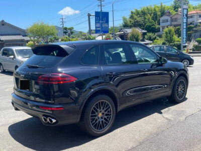 2018 PORSCHE CAYENNE PLATINUM EDITION