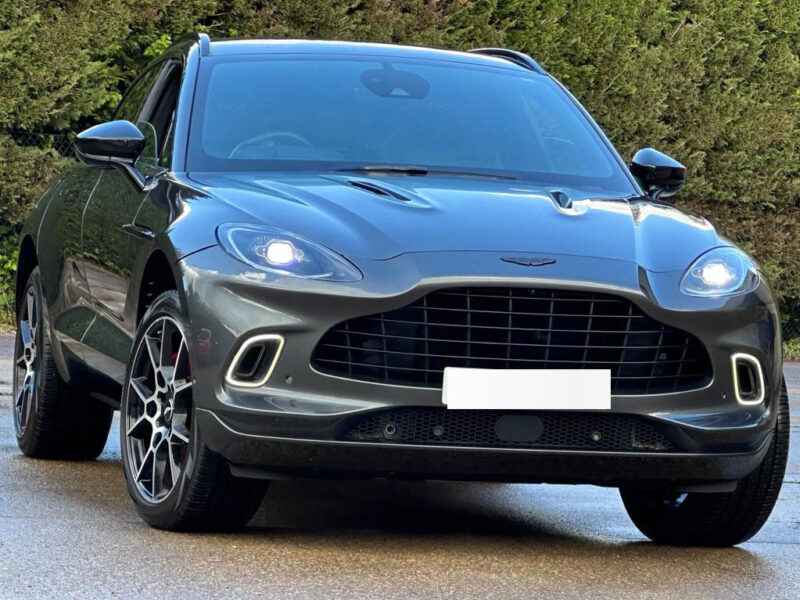 2020 ASTON MARTIN DBX 4.0 V8