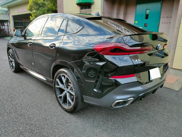 2020 BMW X6 M50i