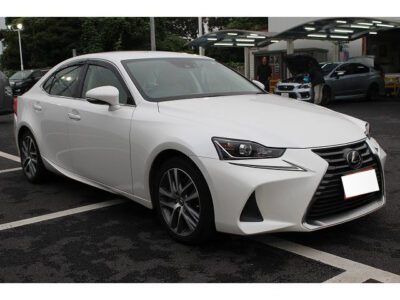 2018 LEXUS IS300