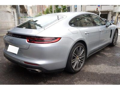 2018 PORSCHE PANAMERA