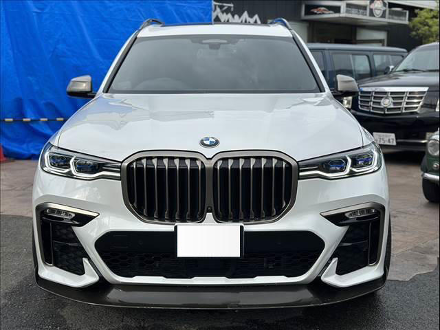 2022 BMW X7 M50I