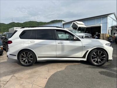 2022 BMW X7 M50I