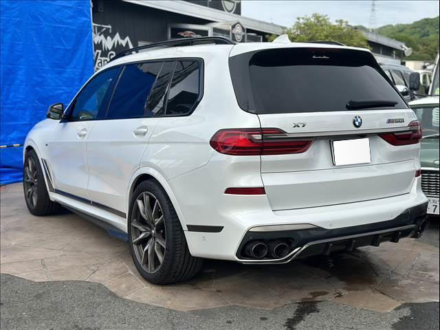 2022 BMW X7 M50I