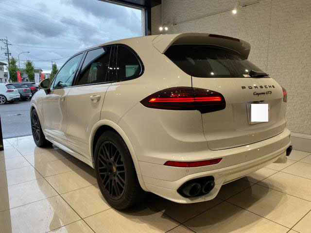 2018 PORSCHE CAYENNE GTS