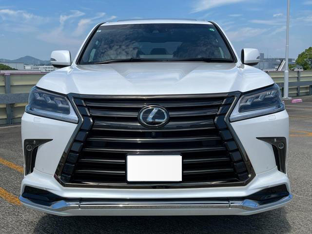 2019 LEXUS LX570 BLACK SEQUENCE