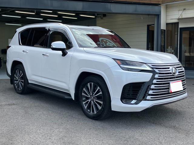 2023 LEXUS LX600