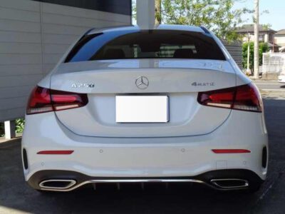 2019 MERCEDES BENZ A250 4MATIC AMG LINE