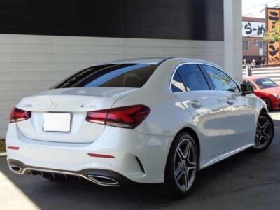 2019 MERCEDES BENZ A250 4MATIC AMG LINE