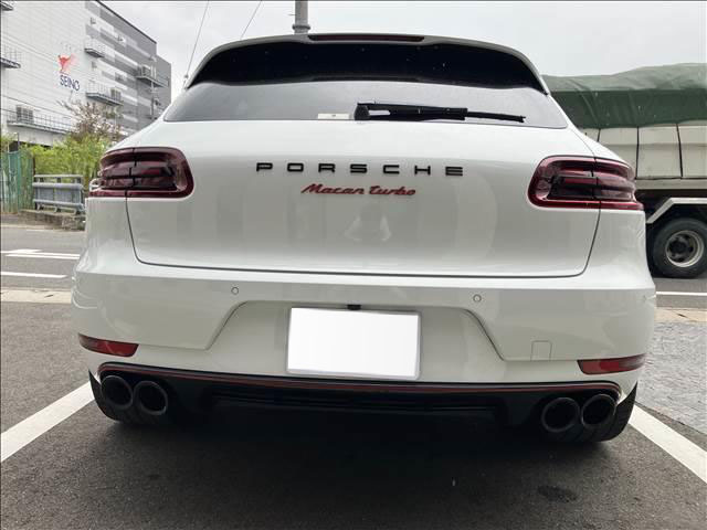 2018 PORSCHE MACAN TURBO PERFORMANCE