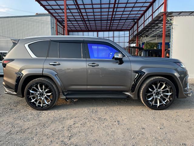 2022 LEXUS LX600 WALD EDITION