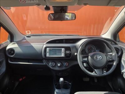 2018 TOYOTA VITZ F