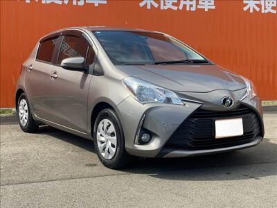 2018 TOYOTA VITZ F