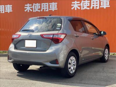 2018 TOYOTA VITZ F