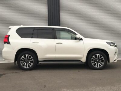 2022 Toyota Land Cruiser Prado TZ-G - GDJ151W