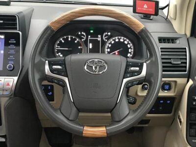 2022 Toyota Land Cruiser Prado TZ-G - GDJ151W