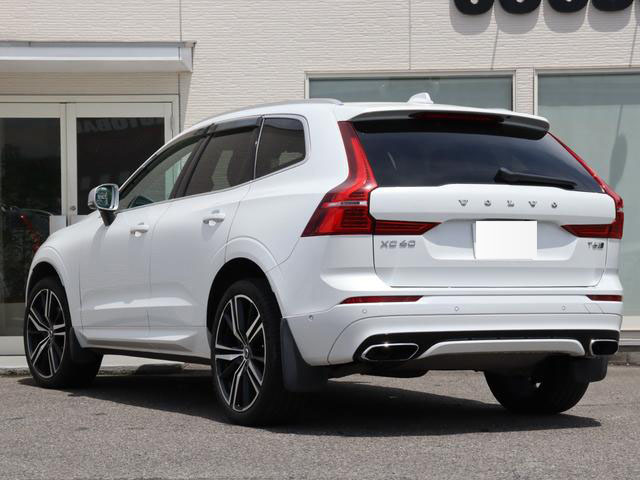 2018 VOLVO XC60 T6 AWD R-DESIGN