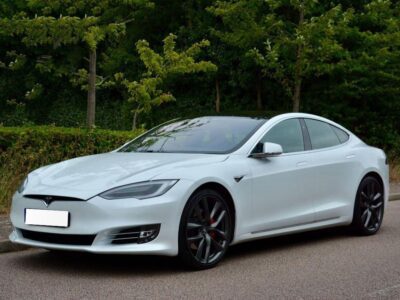 2020 Tesla Model S Performance