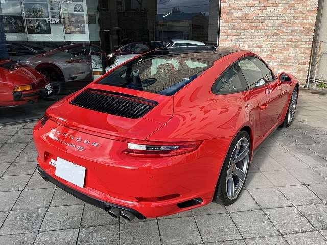 2018 Porsche 911 Carrera 4S