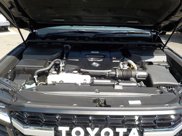 2023 Toyota Land Cruiser GR Sport - FJA300W
