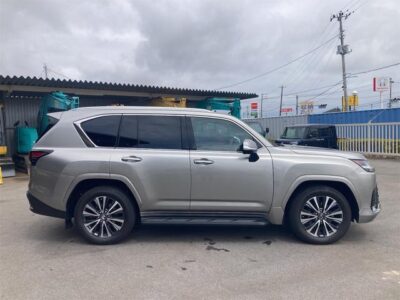 2024 Lexus LX600
