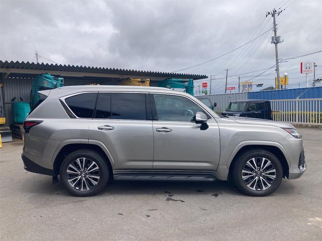 2024 Lexus LX600
