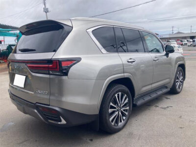 2024 Lexus LX600