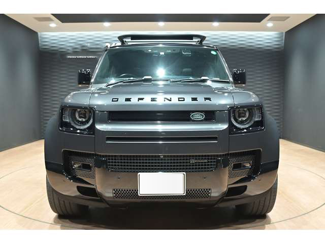 2022 Land Rover Defender 110X-Dynamic SE D300