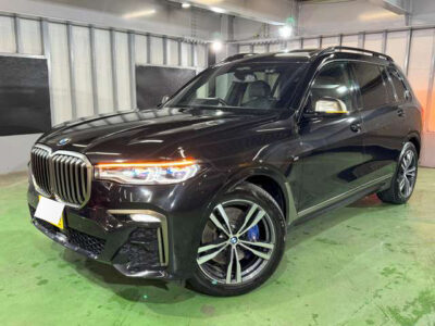2022 BMW X7 M50i