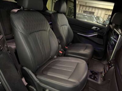2022 BMW X7 M50i