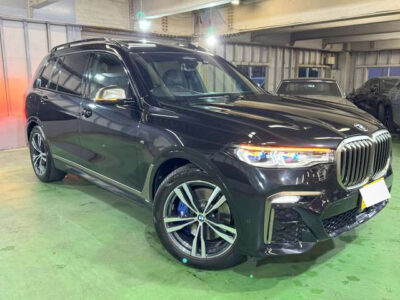 2022 BMW X7 M50i