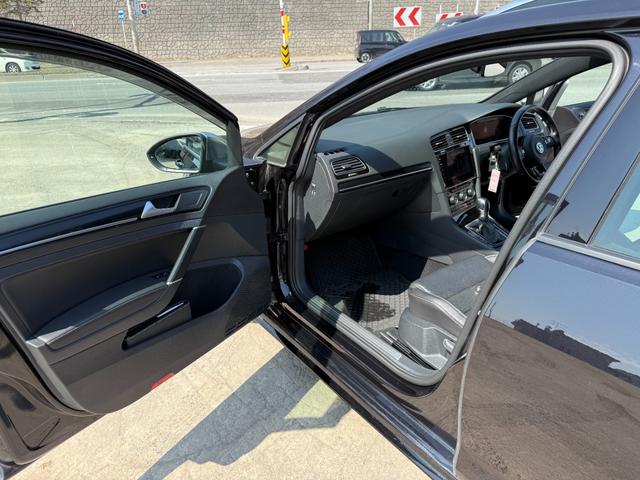 2019 Volkswagen Golf R Variant