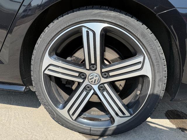 2019 Volkswagen Golf R Variant