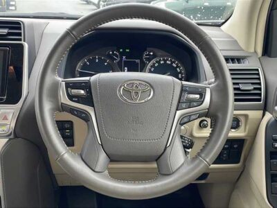 2018 Toyota Land Cruiser Prado TX-L - GDJ150