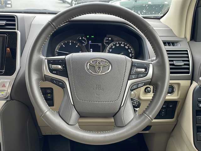 2018 Toyota Land Cruiser Prado TX-L - GDJ150