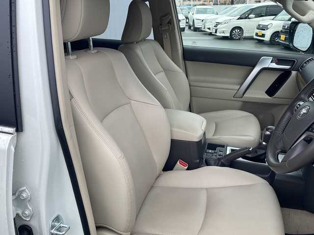 2018 Toyota Land Cruiser Prado TX-L - GDJ150