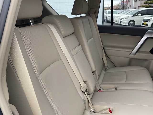 2018 Toyota Land Cruiser Prado TX-L - GDJ150