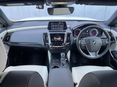 2018 Toyota Crown RS