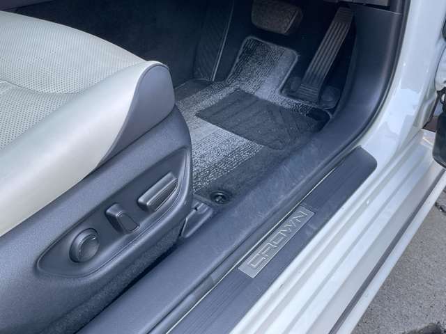 2018 Toyota Crown RS