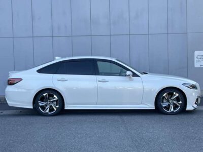 2018 Toyota Crown RS