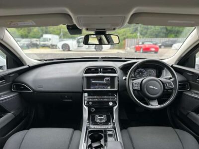 2018 Jaguar XE 20t Prestige