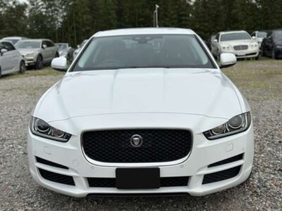 2018 Jaguar XE 20t Prestige