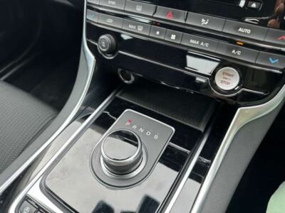 2018 Jaguar XE 20t Prestige