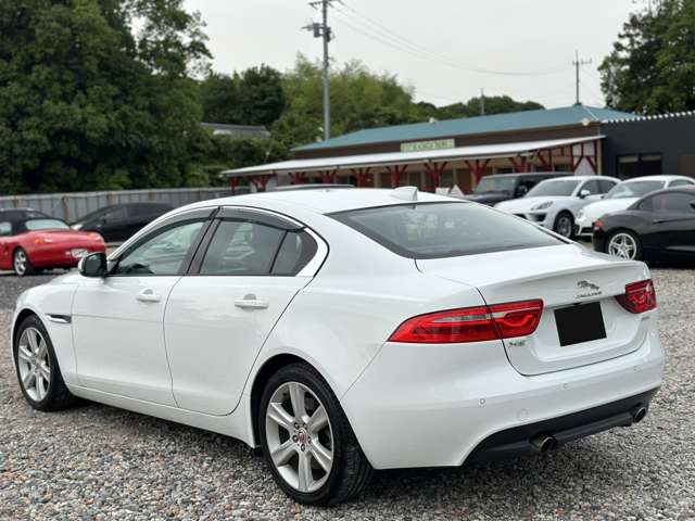 2018 Jaguar XE 20t Prestige