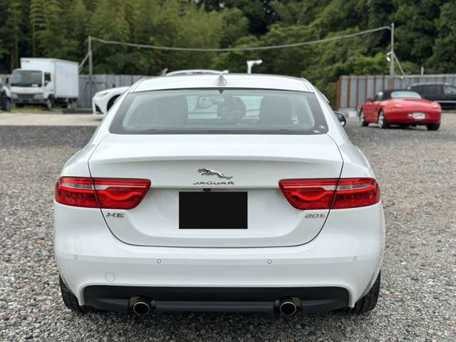 2018 Jaguar XE 20t Prestige
