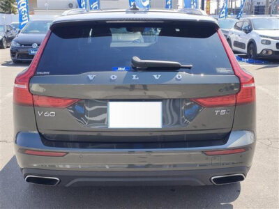 2020 Volvo V60 Cross Country T5 AWD Pro