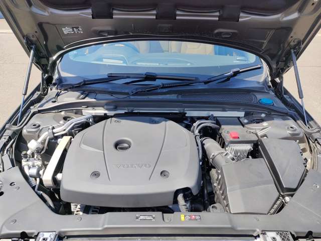 2020 Volvo V60 Cross Country T5 AWD Pro