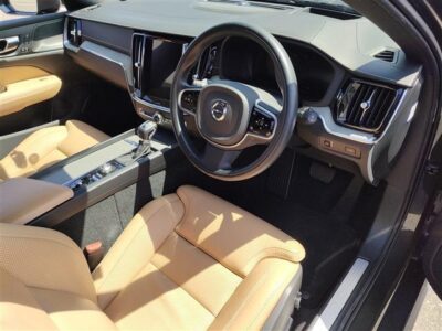 2020 Volvo V60 Cross Country T5 AWD Pro